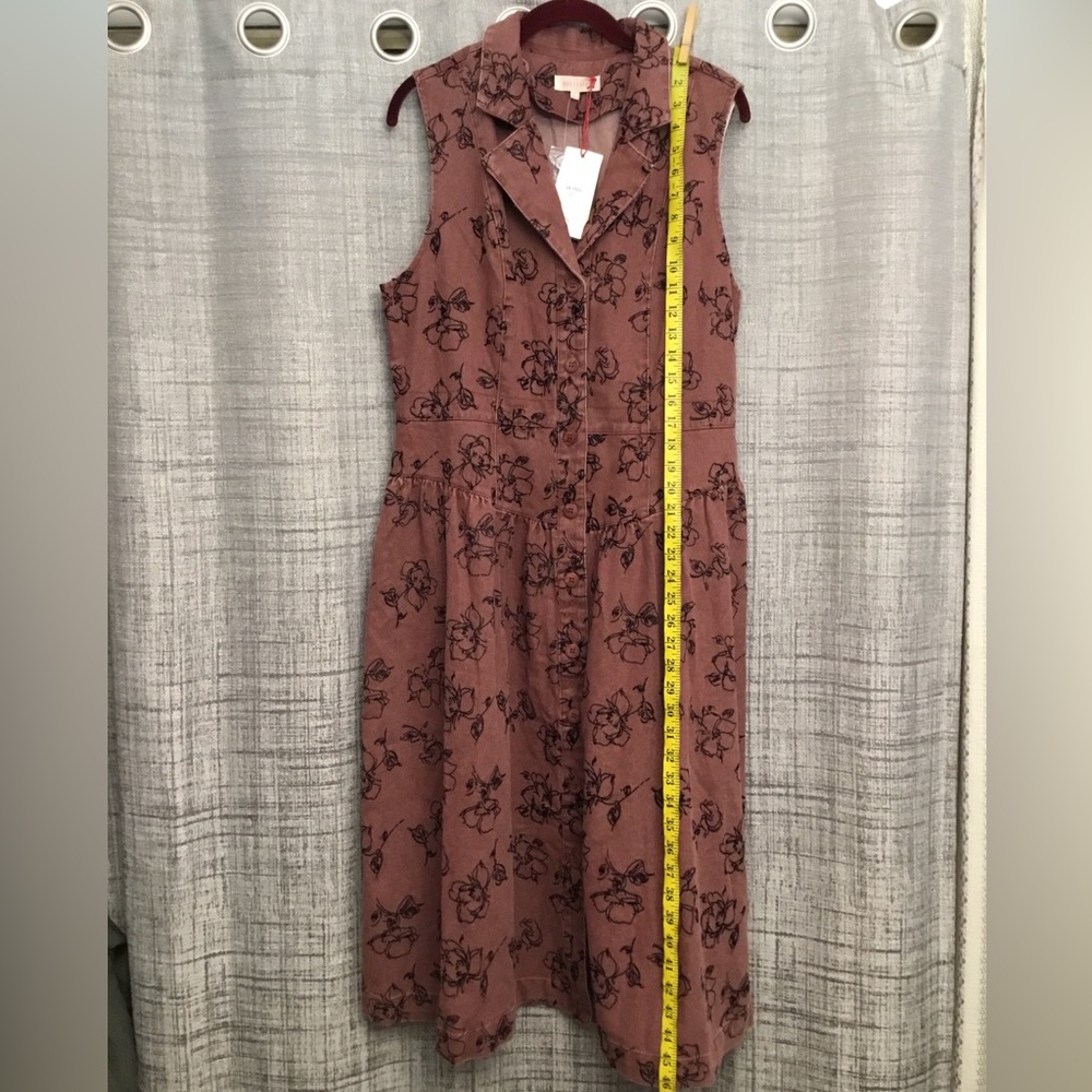 Solitaire Sleeveless Floral Midi Dress
